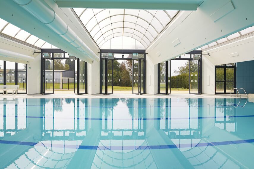 CS 86-HI (c) Abgesagte Systeme und ConceptFolding 77 Schieben und Falten - Swimming pool Swimming Pool ansässig inFrankreich