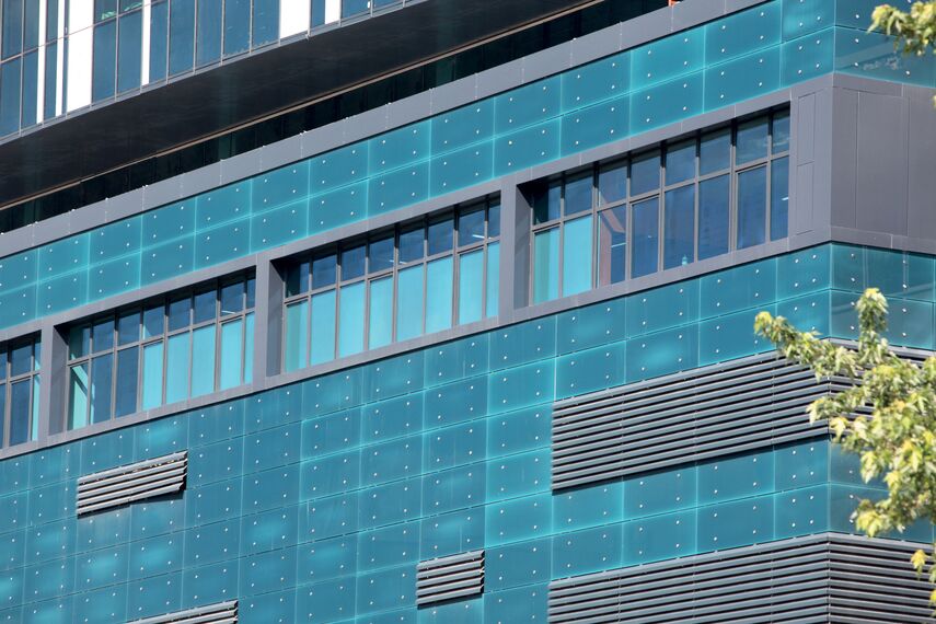 ConceptSystem 77 Türen, ConceptWall 50 Fassaden und ConceptSystem 77 Fenster - Business center 101 Tower ansässig in Kiev, Ukraine