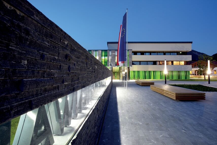BriseSoleil 100 Sonnenschutz - Breitenwang Community Centre ansässig in Breitenwang, Österreich