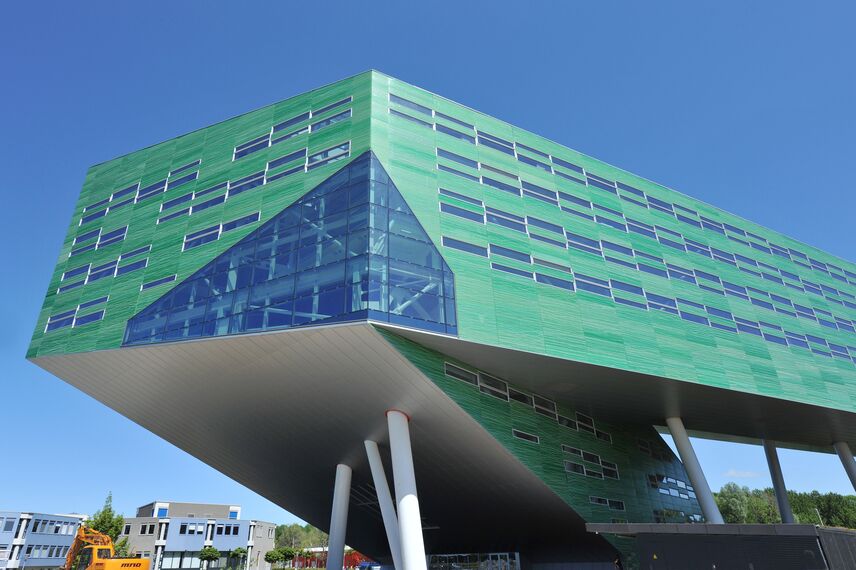 ConceptWall 50 Fassaden, EcoSystem 50 Fenster und EcoSystem 50 Türen - College/University Centre for Life Sciences ansässig in Groningen, die Niederlande