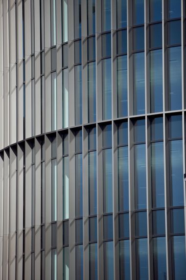 ConceptWall 50 Fassaden, Vision 50 Türen, ConceptSystem 68 Fenster, ConceptWall 60 Fassaden und ConceptSystem 68 Türen - Eleven Brindleyplace ansässig in Birmingham, Vereinigtes Königreich
