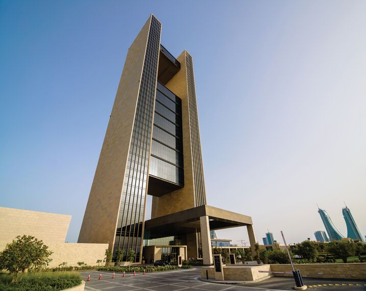 CP 96 Schieben und Falten und CS 77 Fire Proof Türen - Four Seasons Hotel ansässig in Manama, Bahrain