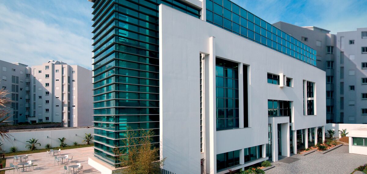 BriseSoleil 100 Sonnenschutz und ConceptWall 60 Fassaden - Embassy Embassy of Canada ansässig in Tunis, Tunesien